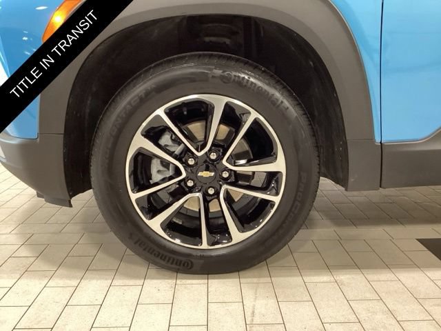 Used 2025 Chevrolet TrailBlazer LT w/ LT Cold Weather Package AWD/4WD image 21