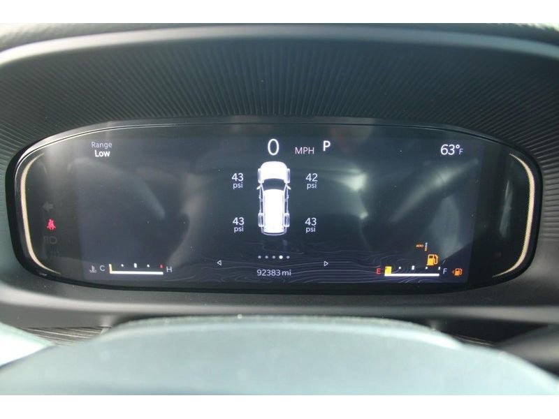 Used 2022 Jeep Wagoneer Series III w/ Premium Group I image 23