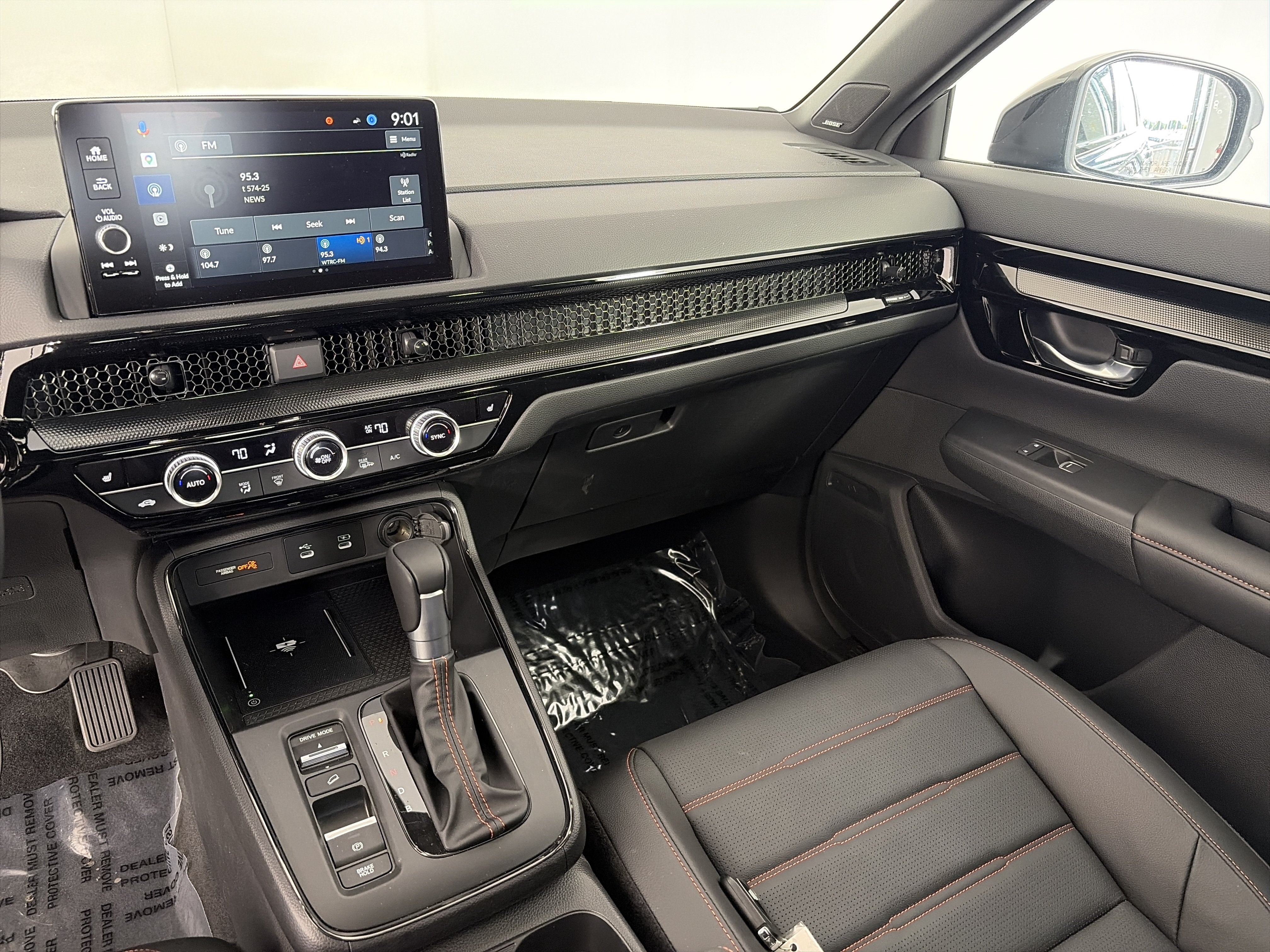 Used 2026 Honda CR-V Sport Touring image 4