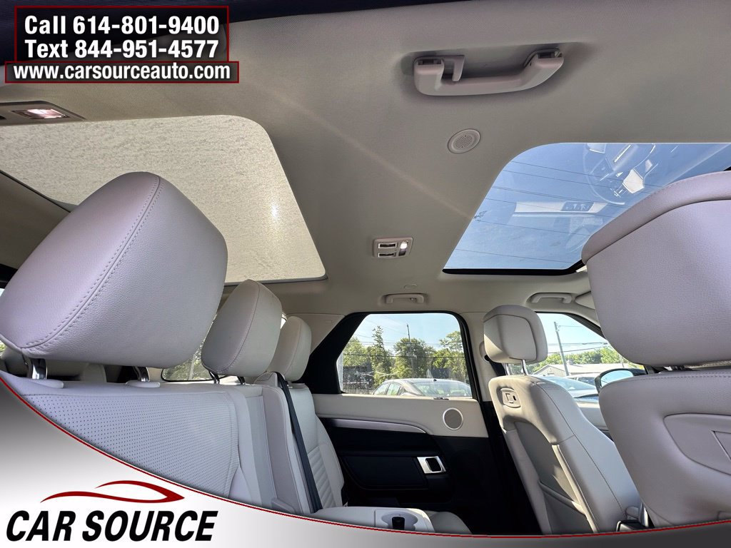Used 2025 Land Rover Discovery Dynamic SE AWD/4WD image 23