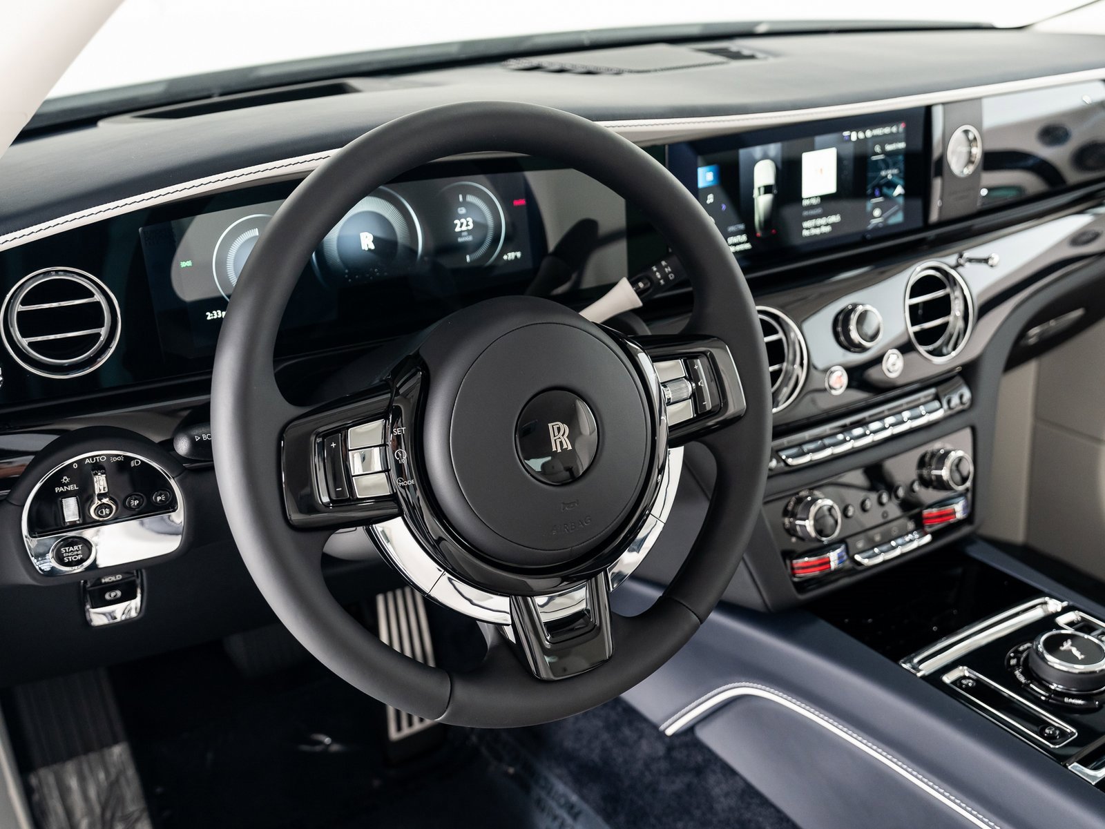 Used 2025 Rolls-Royce Spectre w/ Spectre Launch Package image 16