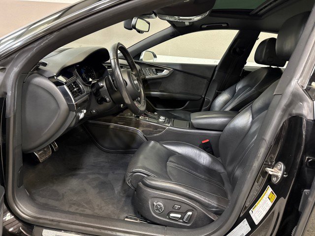 Used 2016 Audi RS 7 Prestige w/ Driver Assistance Package image 13