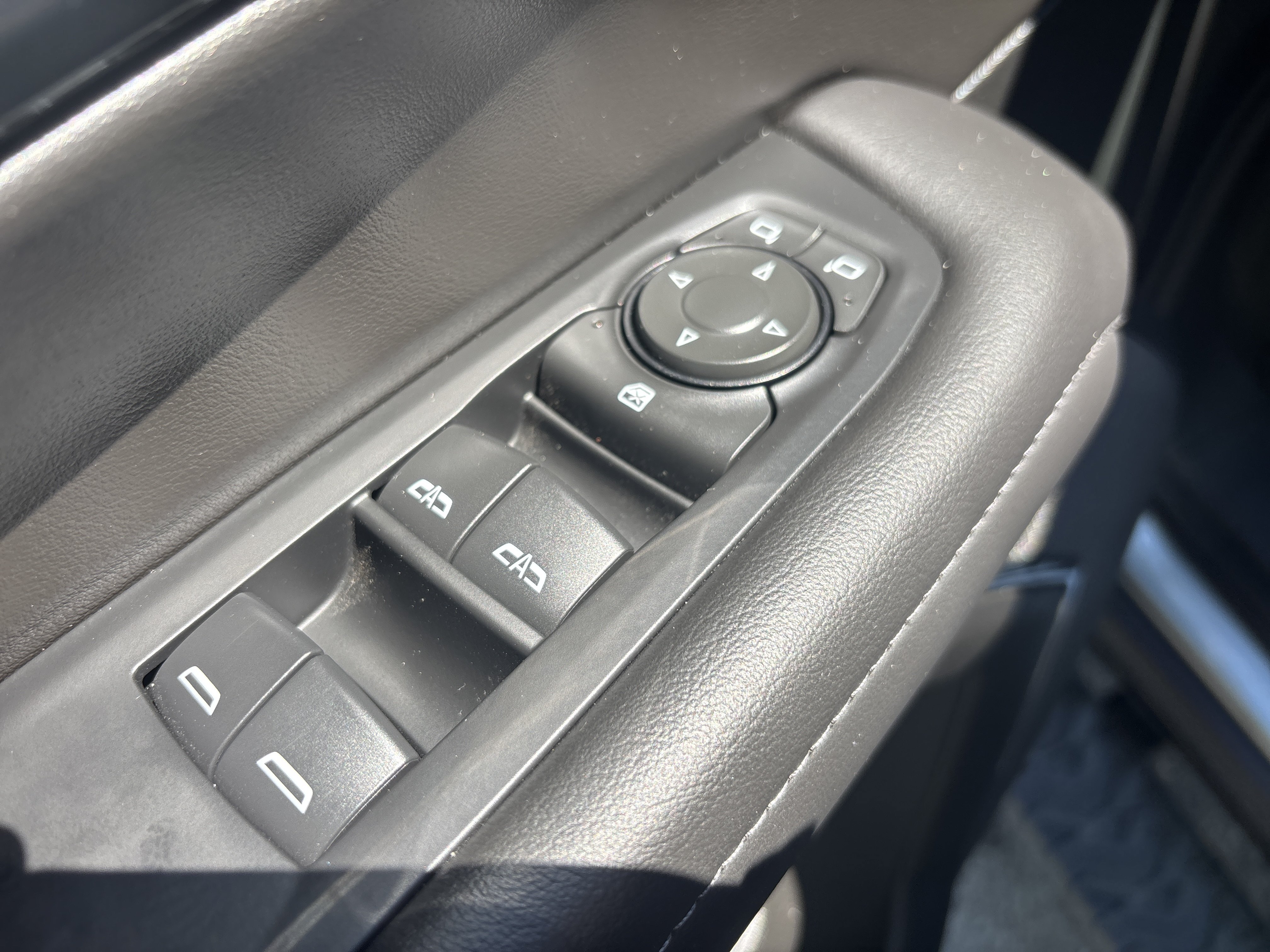 Used 2025 Chevrolet Tahoe Z71 AWD/4WD image 9