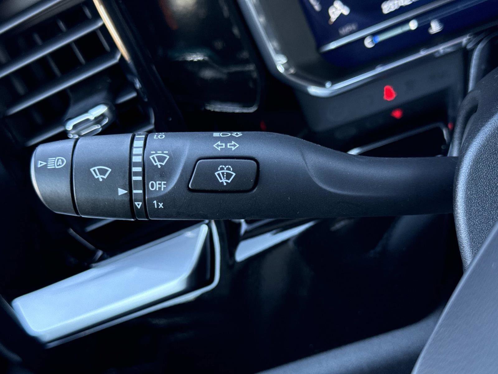 Used 2024 Chevrolet Silverado 1500 LT image 8