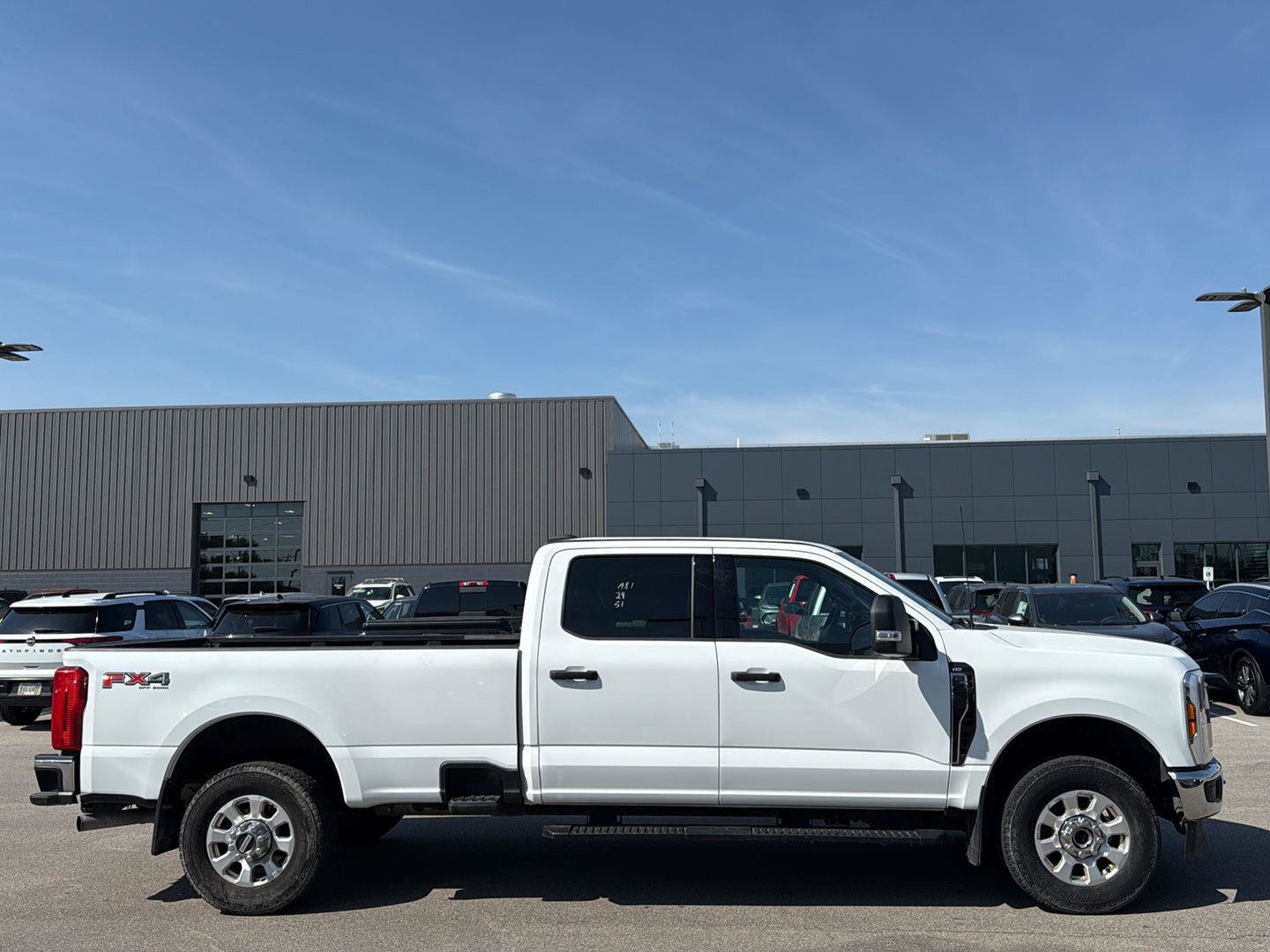 Used 2024 Ford F250 XLT w/ FX4 Off-Road Package AWD/4WD image 2