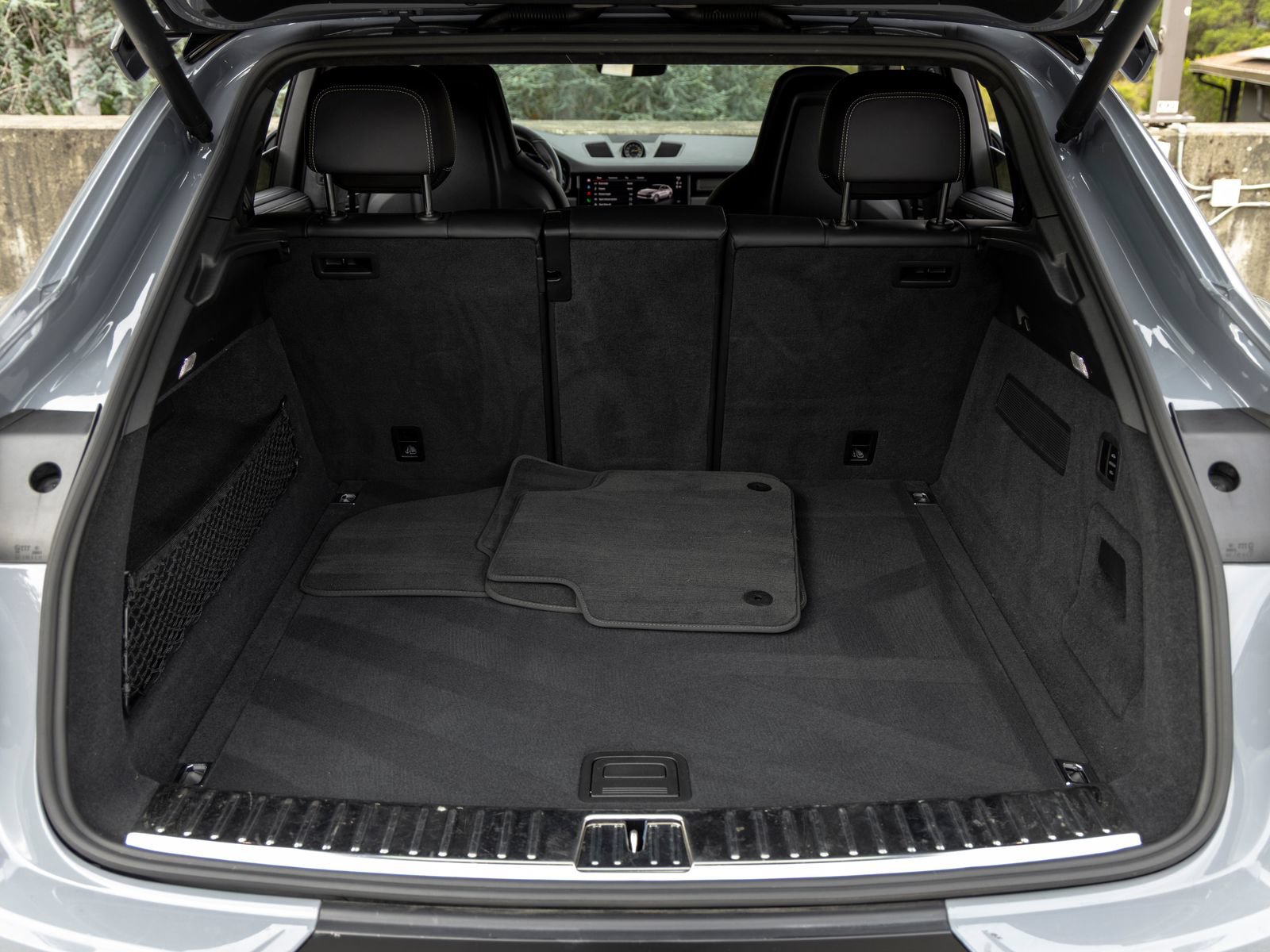 Certified 2023 Porsche Cayenne Turbo GT AWD/4WD image 52