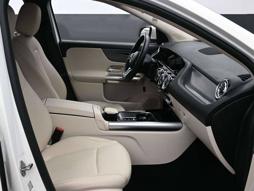 Used 2022 Mercedes-Benz GLA 250 GLA 250 w/ Premium Package Lite image 34