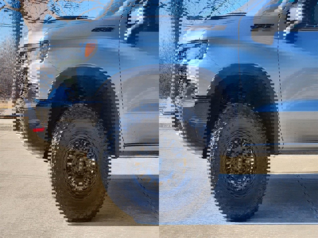 Used 2023 Chevrolet Silverado 1500 ZR2 w/ Technology Package image 8