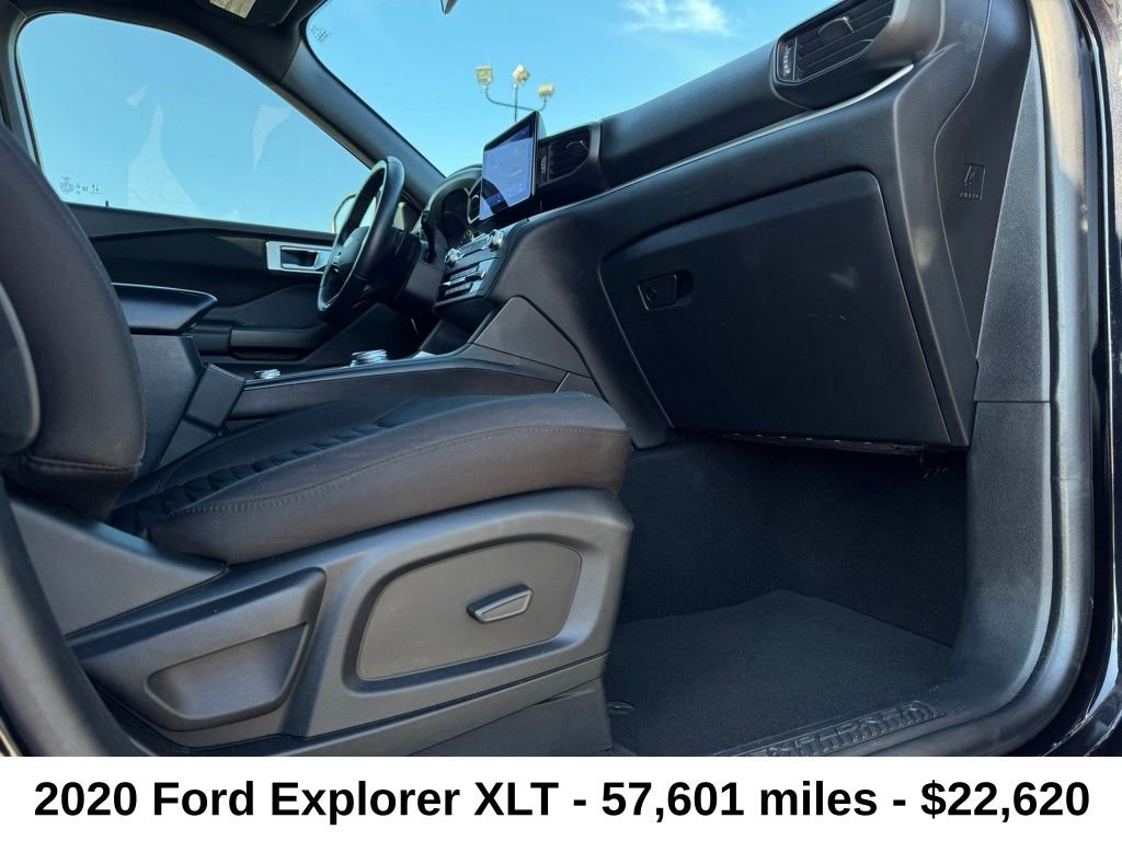 Used 2020 Ford Explorer XLT image 22