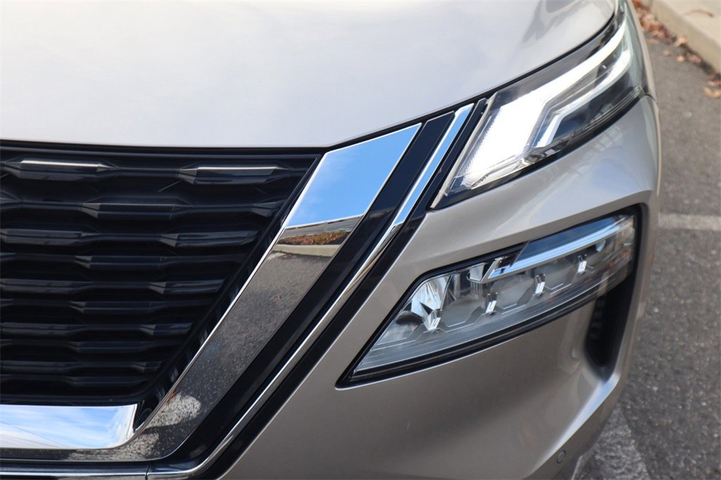 Certified 2022 Nissan Rogue Platinum w/ Head-Up Display Package image 13