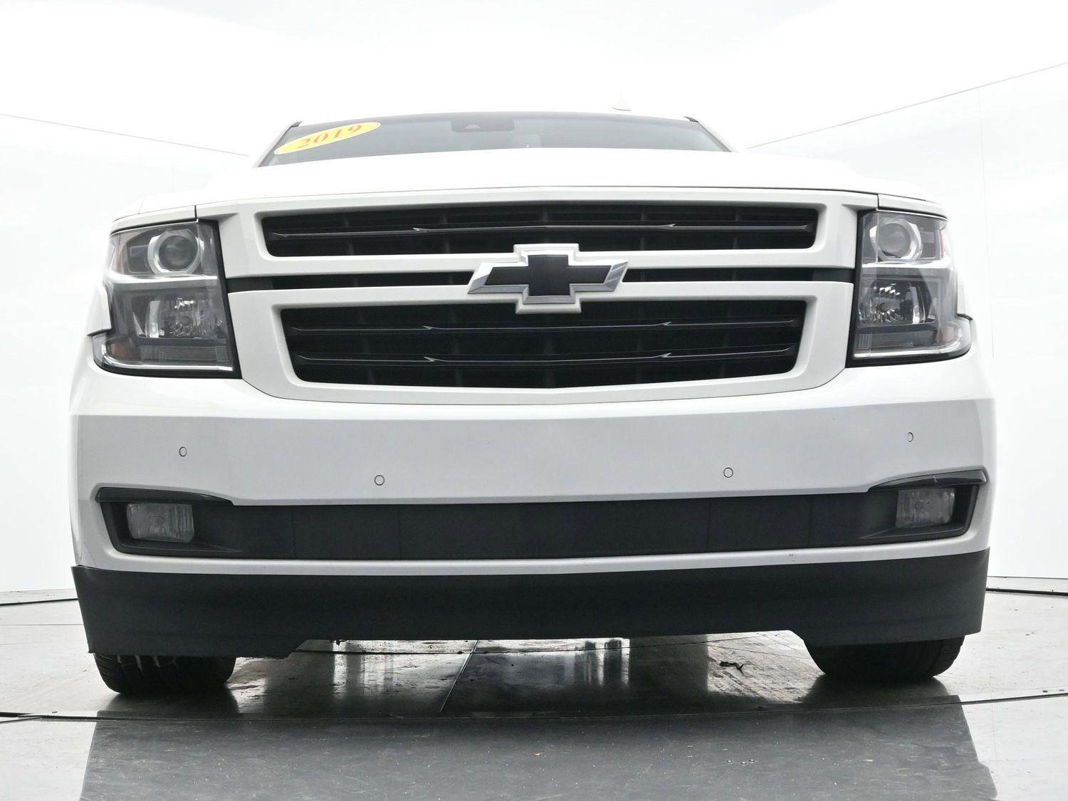 Used 2019 Chevrolet Suburban Premier AWD/4WD image 55