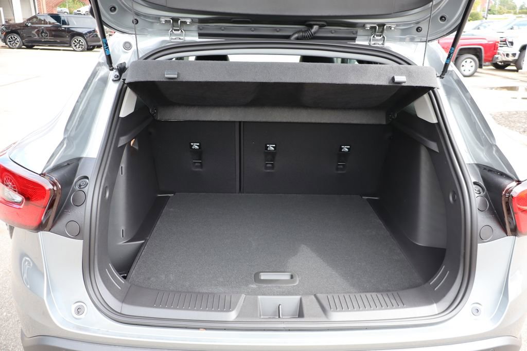 New 2025 Chevrolet Trax LT w/ Driver Confidence Package image 30