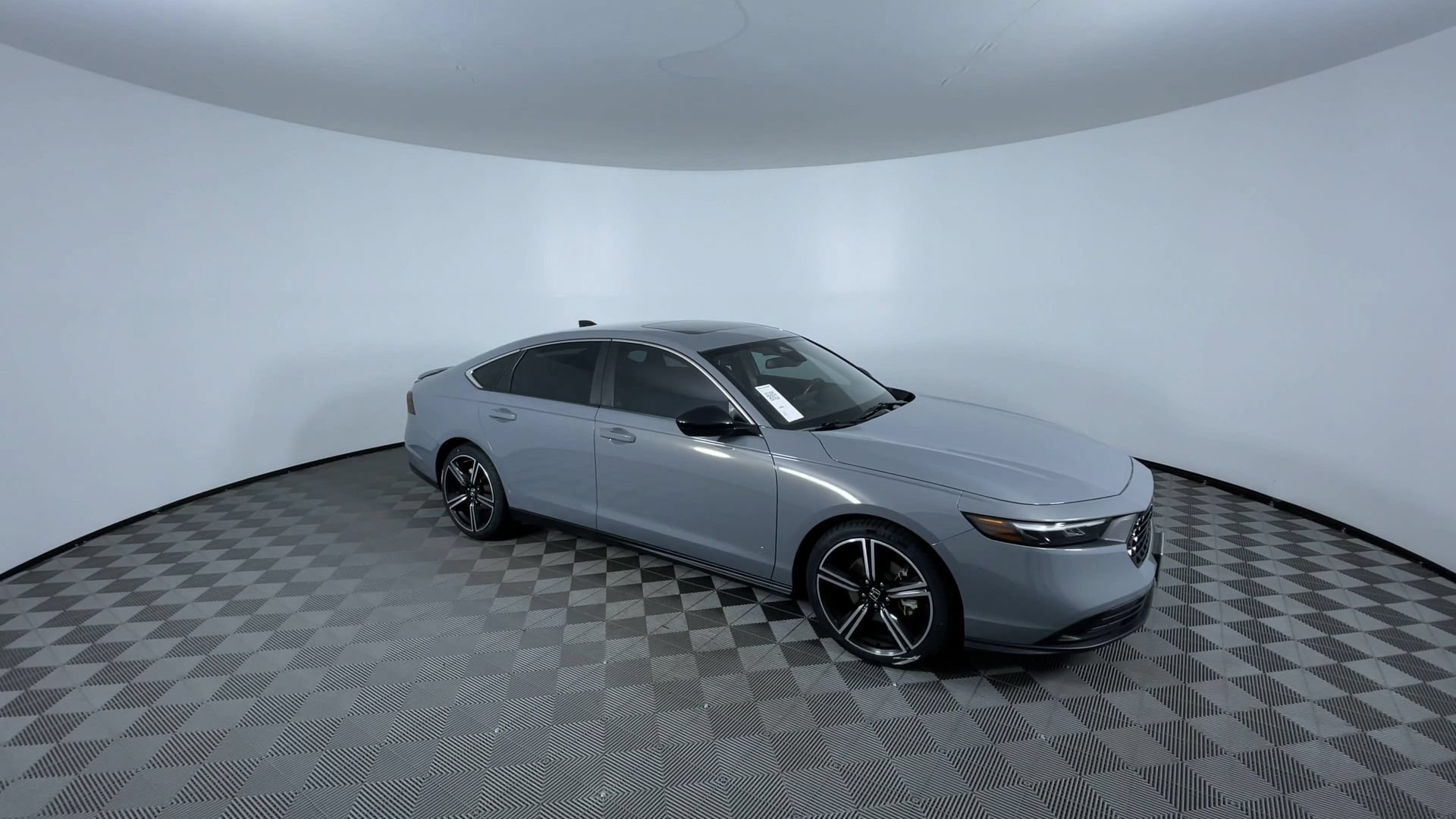 Used 2023 Honda Accord Sport image 2