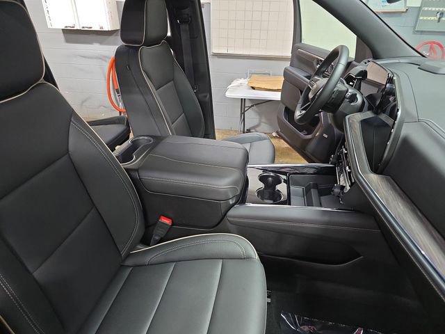 New 2026 Chevrolet Suburban Premier w/ Sun And Tow Package image 13