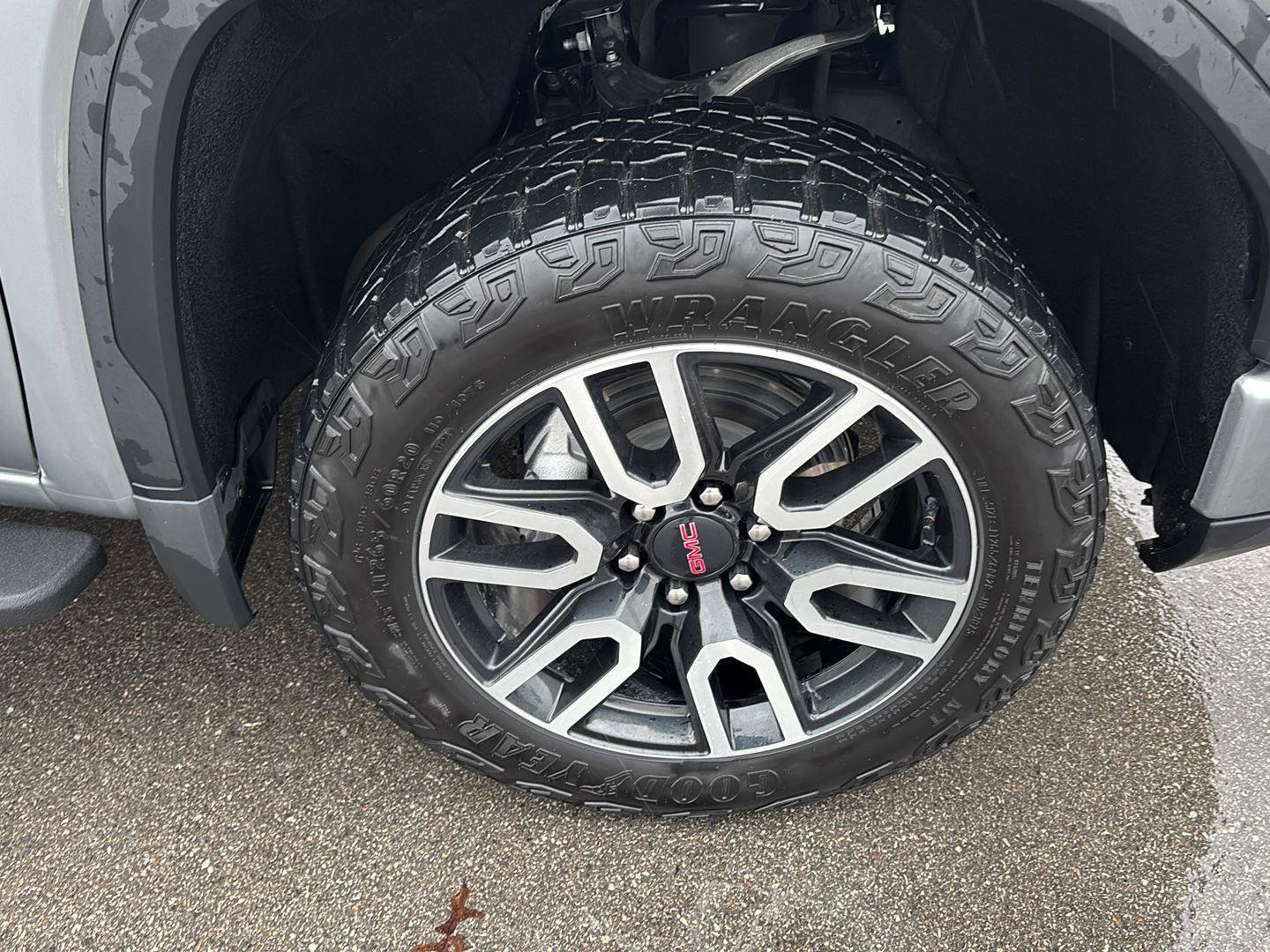 Used 2024 GMC Sierra 1500 AT4 w/ Technology Package image 15