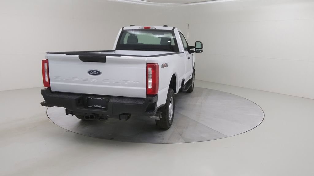 New 2026 Ford F250 XL w/ F-250 >10K GVWR Package image 14