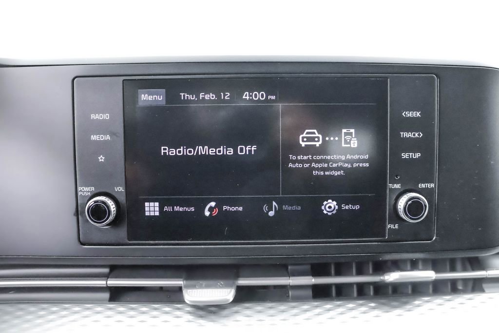 Used 2022 Kia Carnival LX image 8