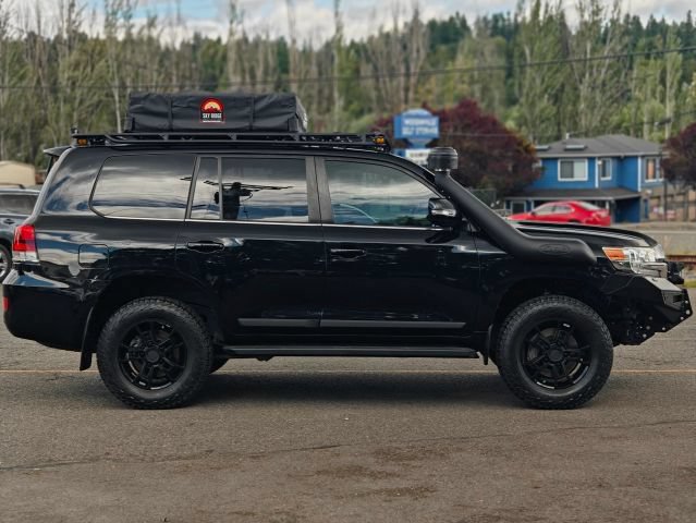 Used 2019 Toyota Land Cruiser AWD/4WD image 12