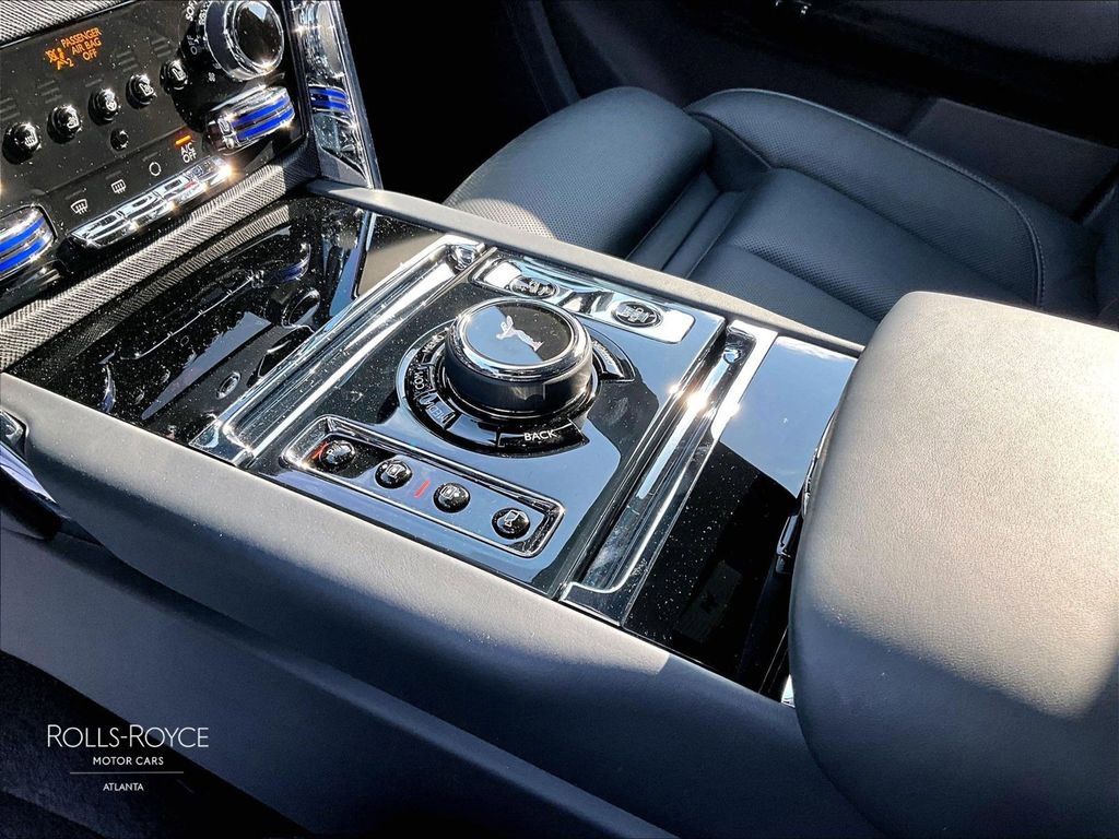 Certified 2021 Rolls-Royce Cullinan image 16