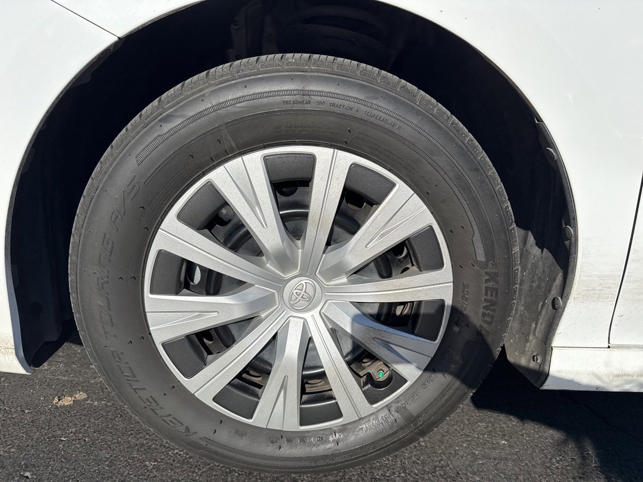 Certified 2021 Toyota Camry LE image 10