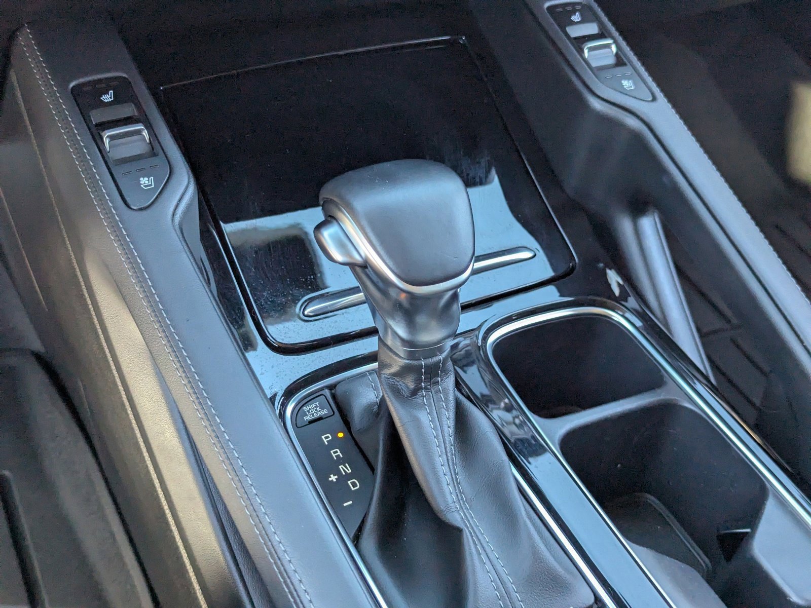 Used 2022 Kia Telluride SX w/ SX Prestige Package image 30