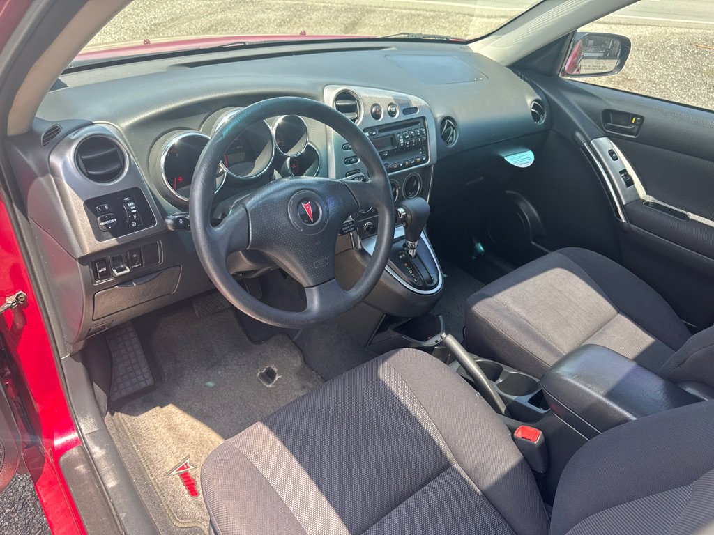 Used 2004 Pontiac Vibe w/ Moon And Tunes Value Package FWD image 31