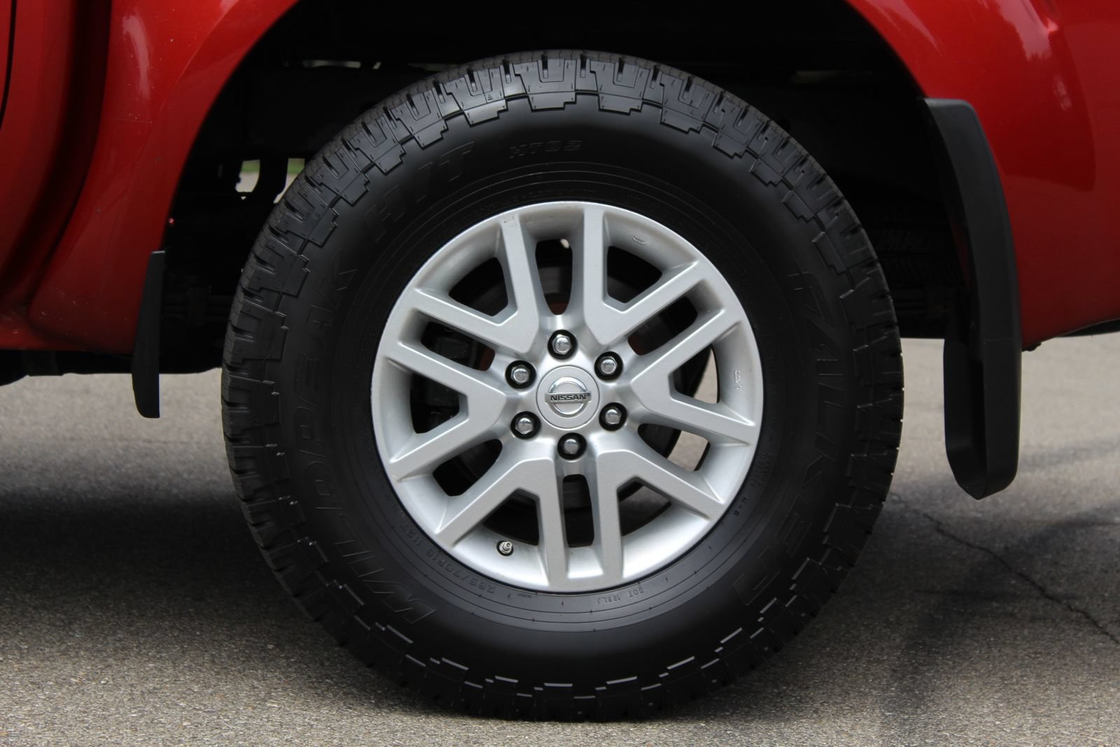 Used 2018 Nissan Frontier SV AWD/4WD image 25