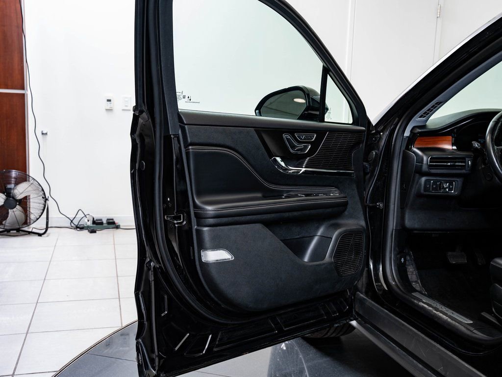 Used 2022 Lincoln Corsair Reserve w/ Equipment Group 201A AWD/4WD image 26