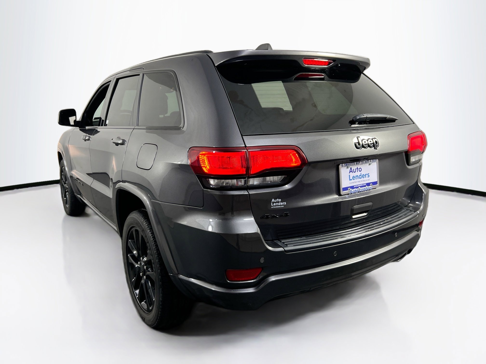 Used 2021 Jeep Grand Cherokee Laredo X image 7