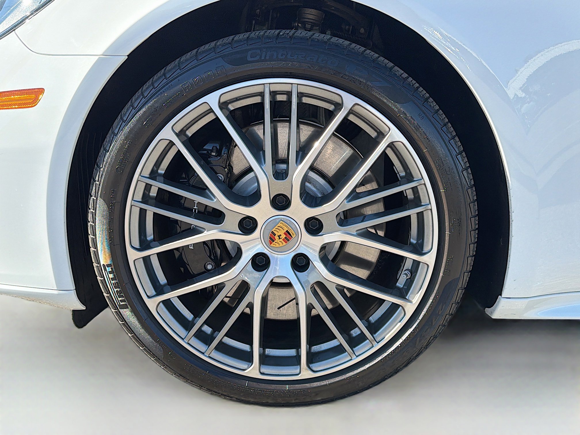 Used 2023 Porsche Panamera 4S w/ Premium Package image 41