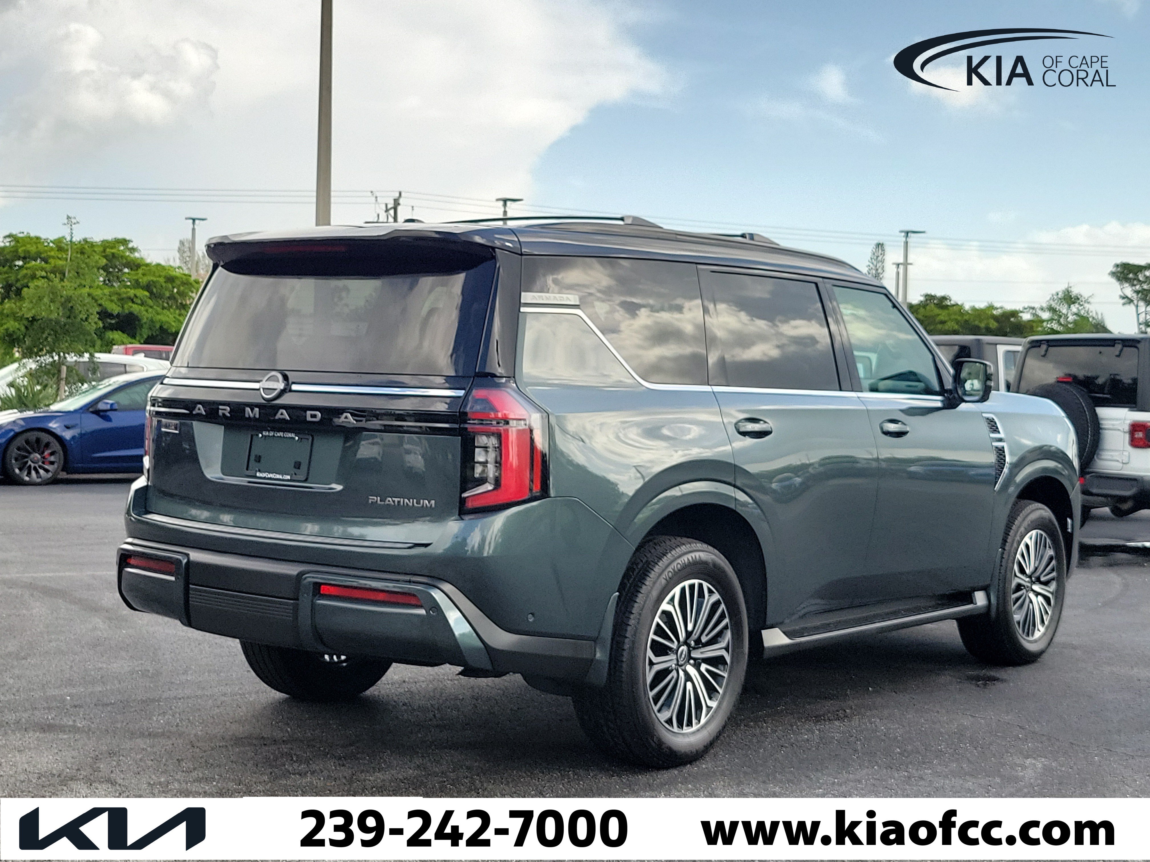 Used 2025 Nissan Armada Platinum AWD/4WD image 6