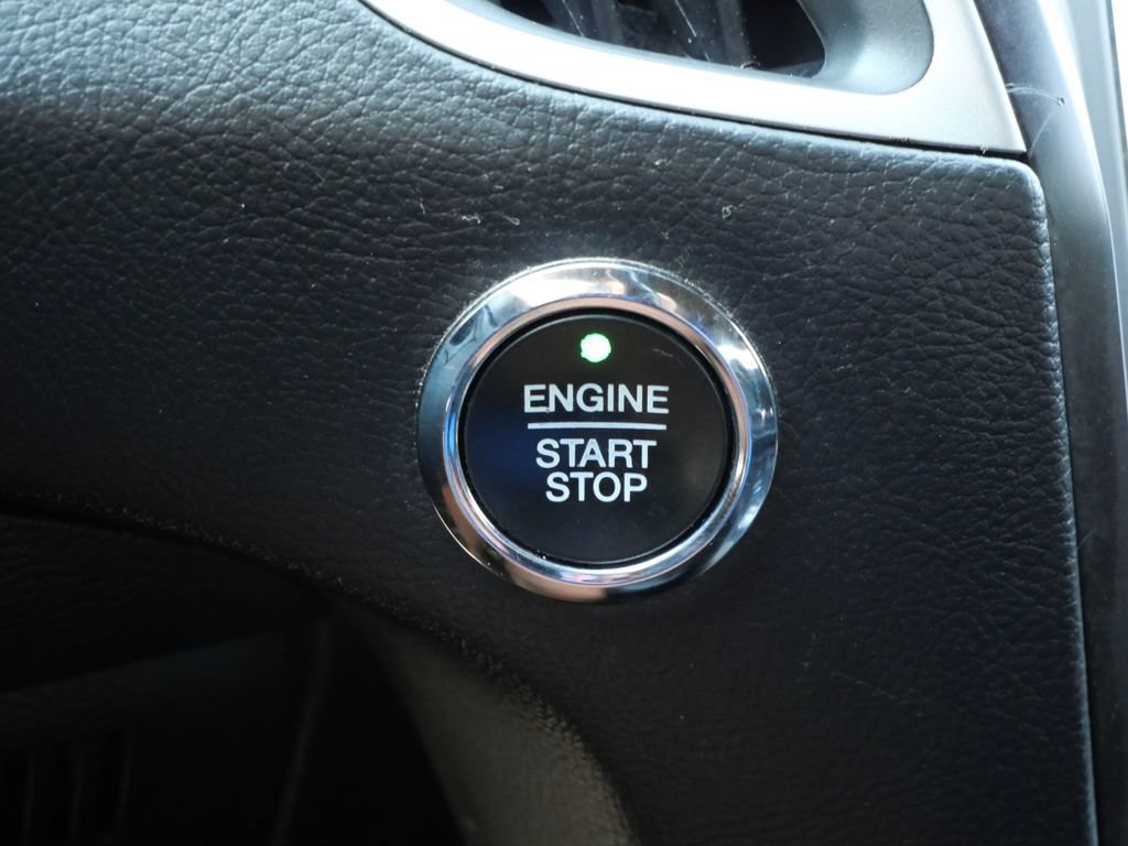 Used 2021 Ford Edge ST-Line FWD image 27