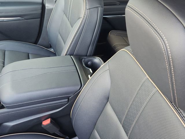 Used 2025 Chevrolet Traverse High Country FWD image 21