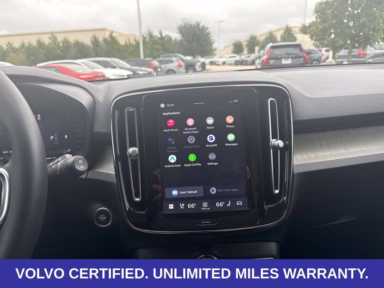 Certified 2024 Volvo XC40 B5 Ultimate w/ Protection Package Premier AWD/4WD image 29