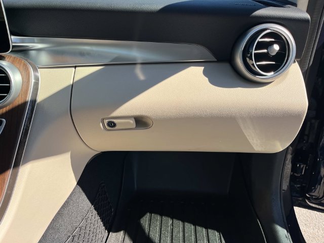 Used 2021 Mercedes-Benz C 300 4MATIC Sedan image 26