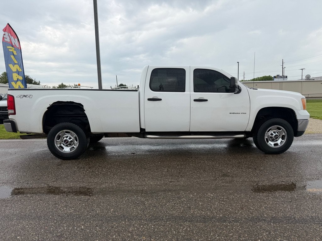 Used 2011 GMC Sierra 2500 W/T AWD/4WD image 19