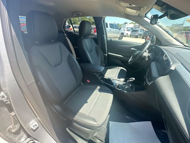 Used 2025 Buick Encore GX Preferred FWD image 30