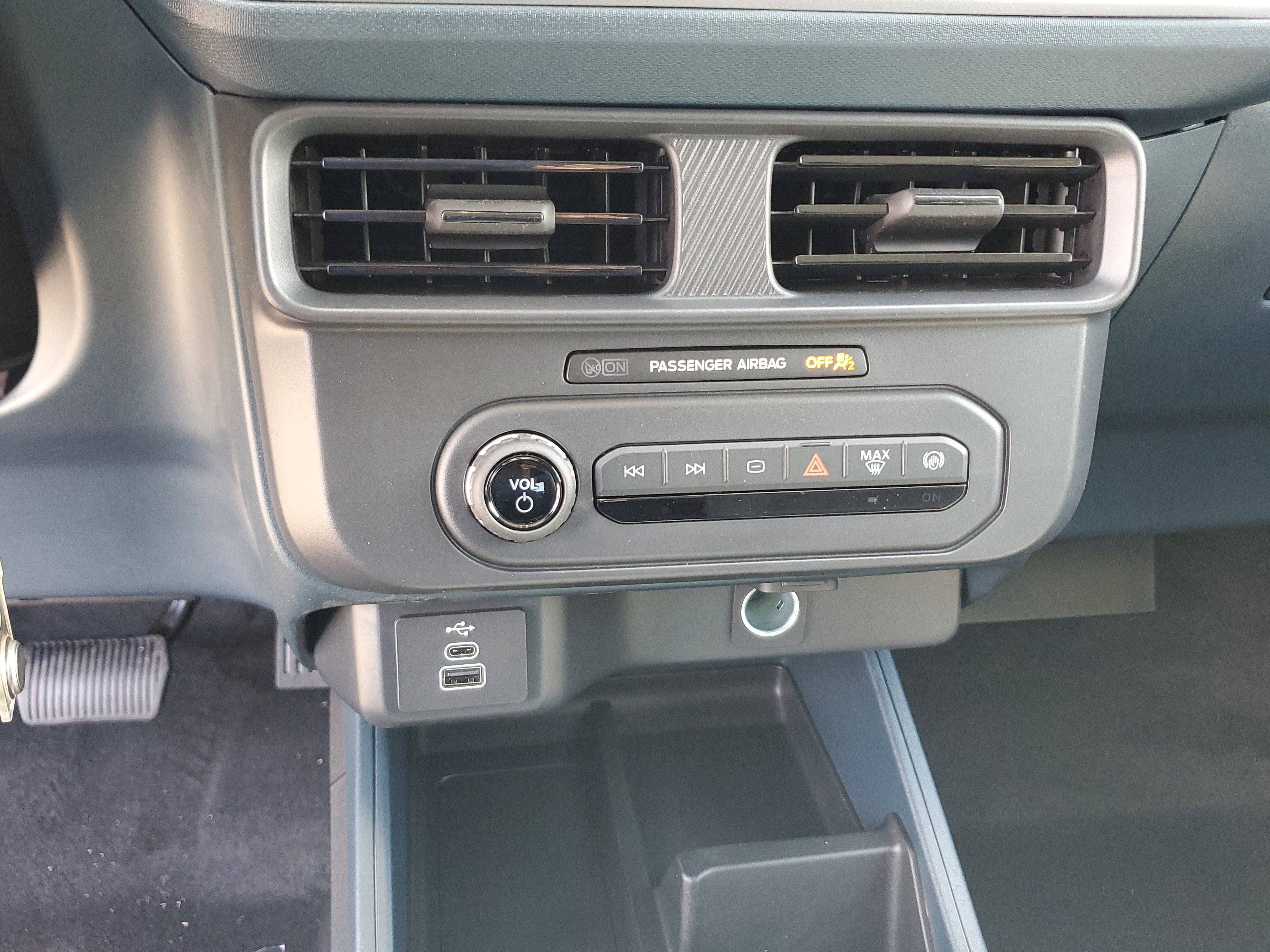 New 2026 Ford Maverick XL FWD image 17