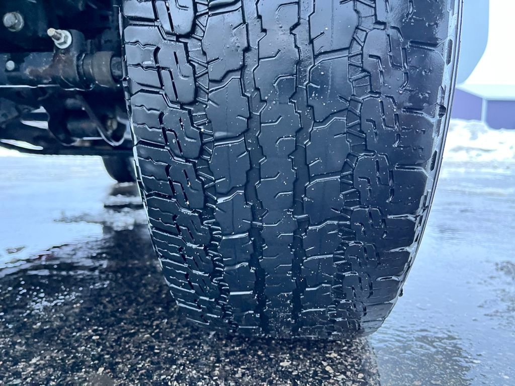 Used 2022 Jeep Wrangler Unlimited Sahara w/ Cold Weather Group image 29