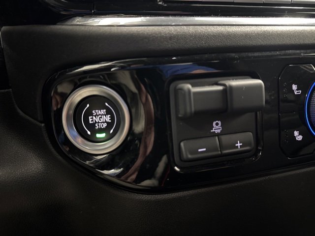 Used 2025 Chevrolet Silverado 1500 LT image 16