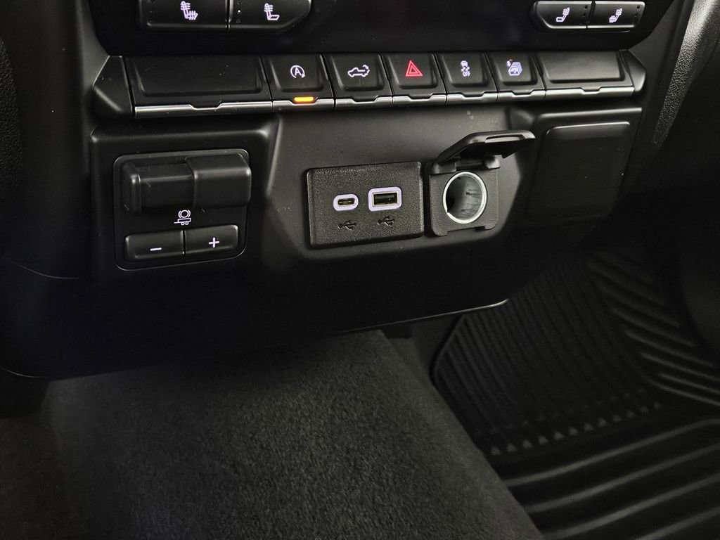 Used 2021 Chevrolet Silverado 1500 LT RWD image 15