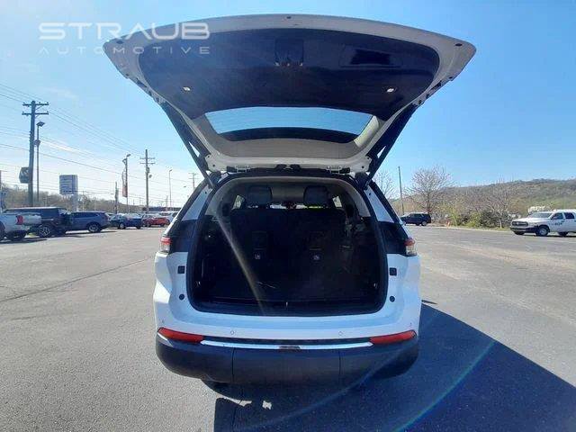 Used 2021 Jeep Grand Cherokee L Limited AWD/4WD image 70