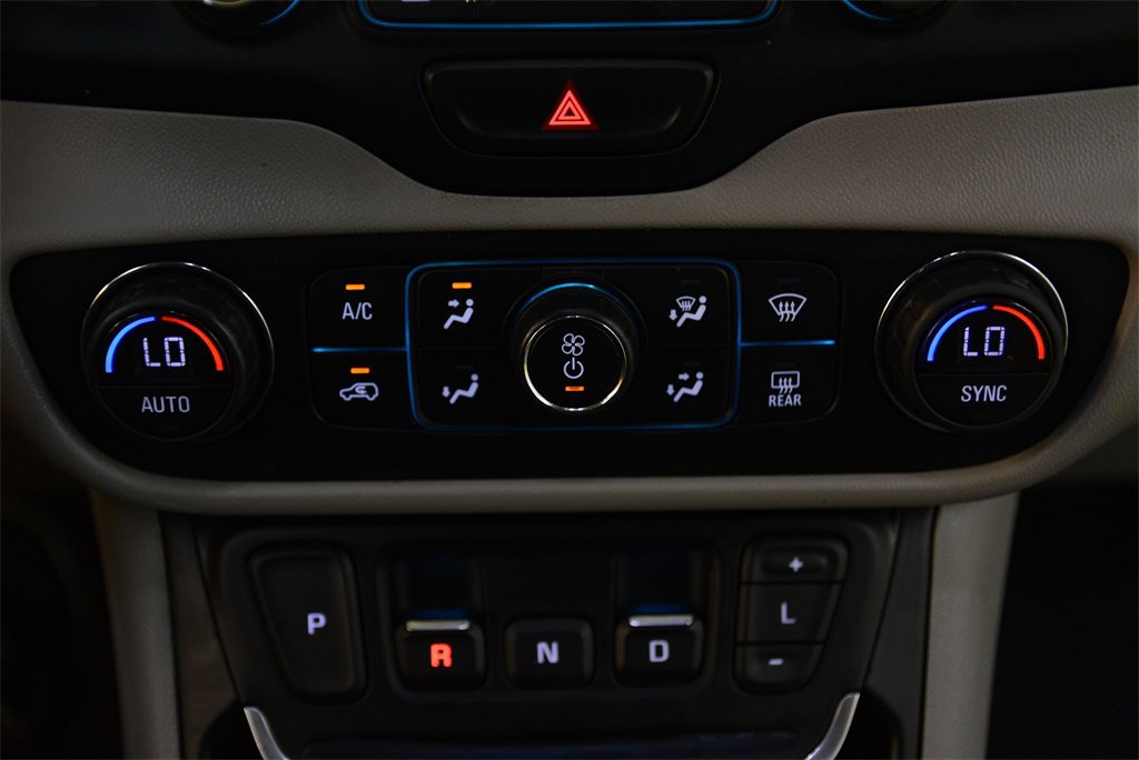 Used 2020 GMC Terrain SLT w/ Preferred Package image 24