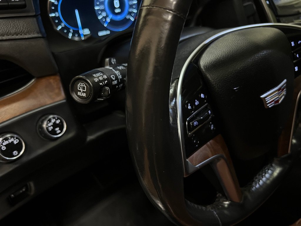 Used 2016 Cadillac Escalade Premium AWD/4WD image 37