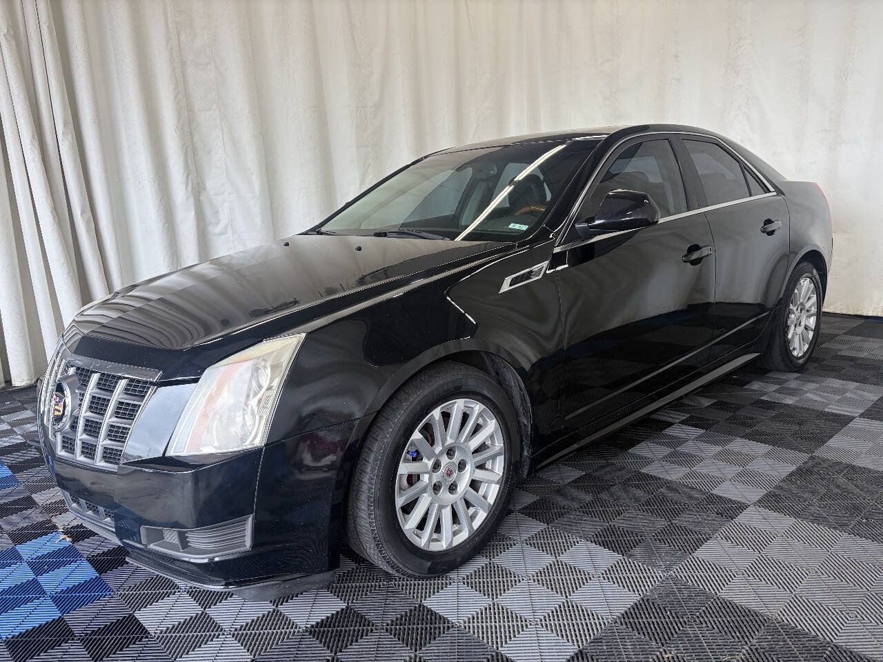 Used 2013 Cadillac CTS Luxury w/ Wood Trim Package AWD/4WD image 2