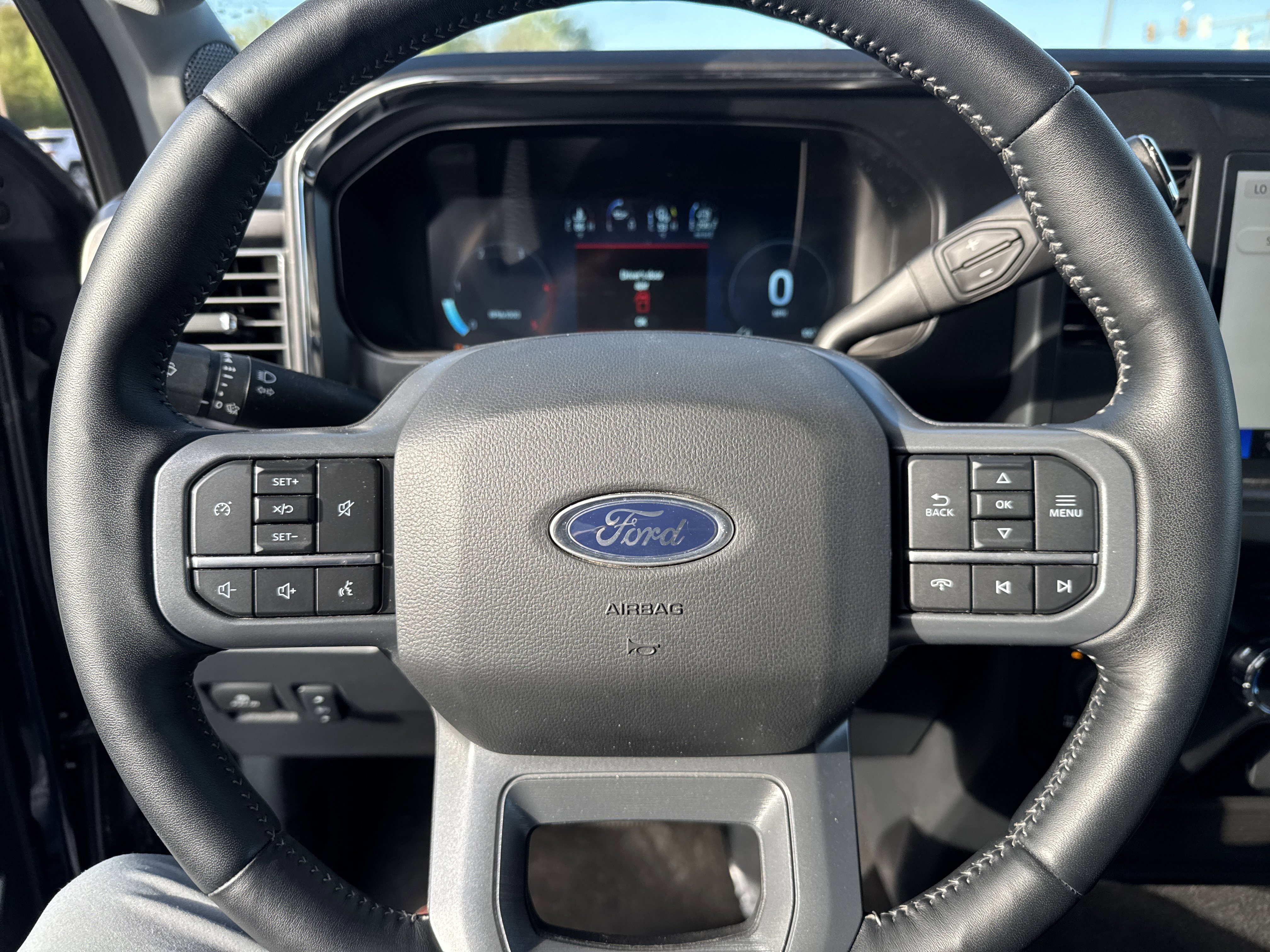 Used 2024 Ford F350 Lariat w/ Camper Package image 17