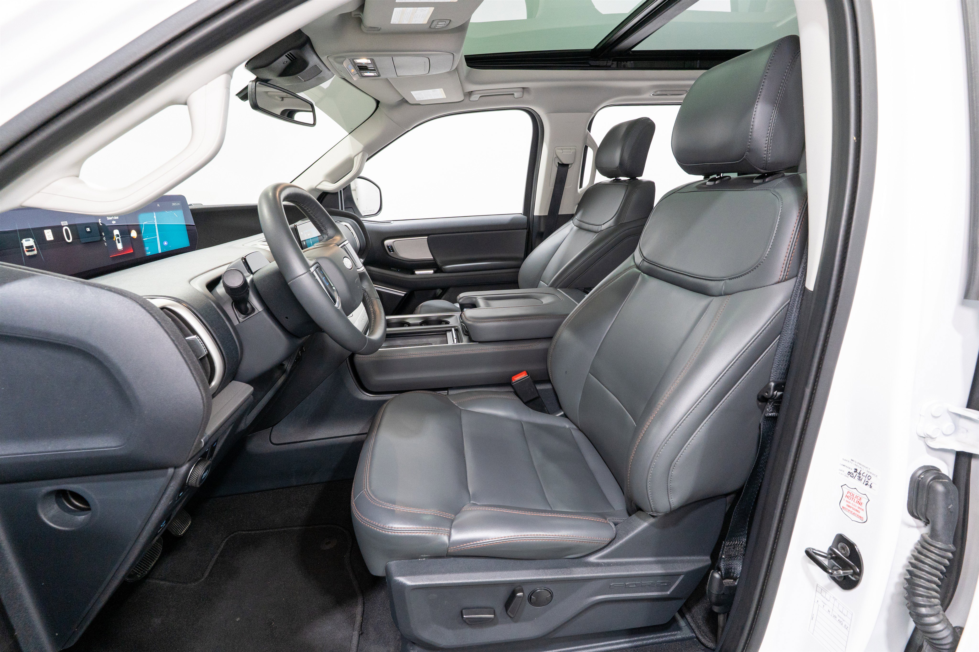 Used 2025 Ford Expedition Active AWD/4WD image 15