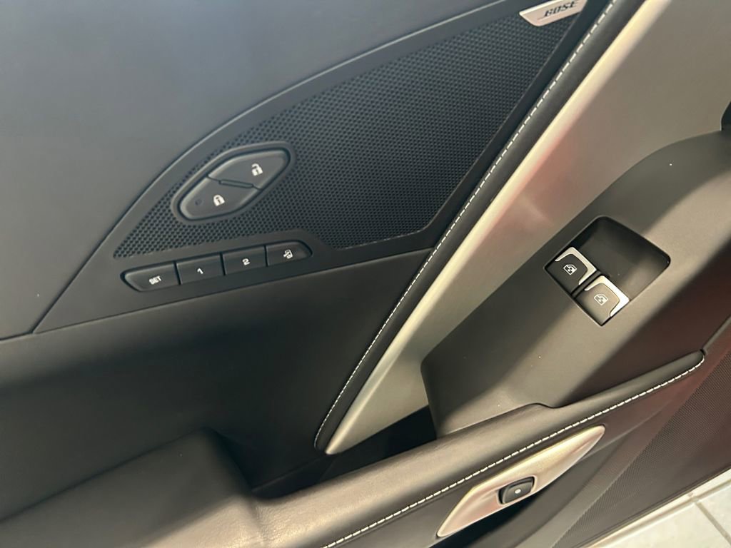 Used 2015 Chevrolet Corvette Z06 w/ 3LZ Preferred Equipment Group image 19