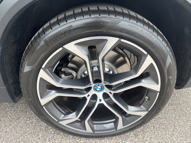 Used 2025 BMW X5 xDrive50e w/ Climate Comfort Package AWD/4WD image 11