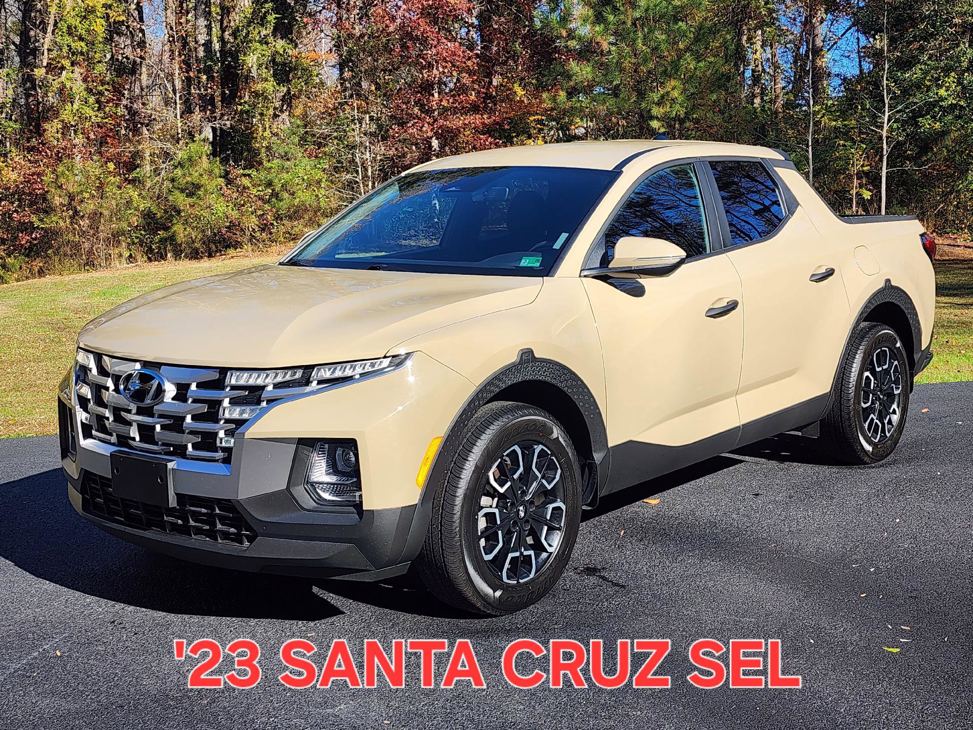 Used 2023 Hyundai Santa Cruz SEL image 1